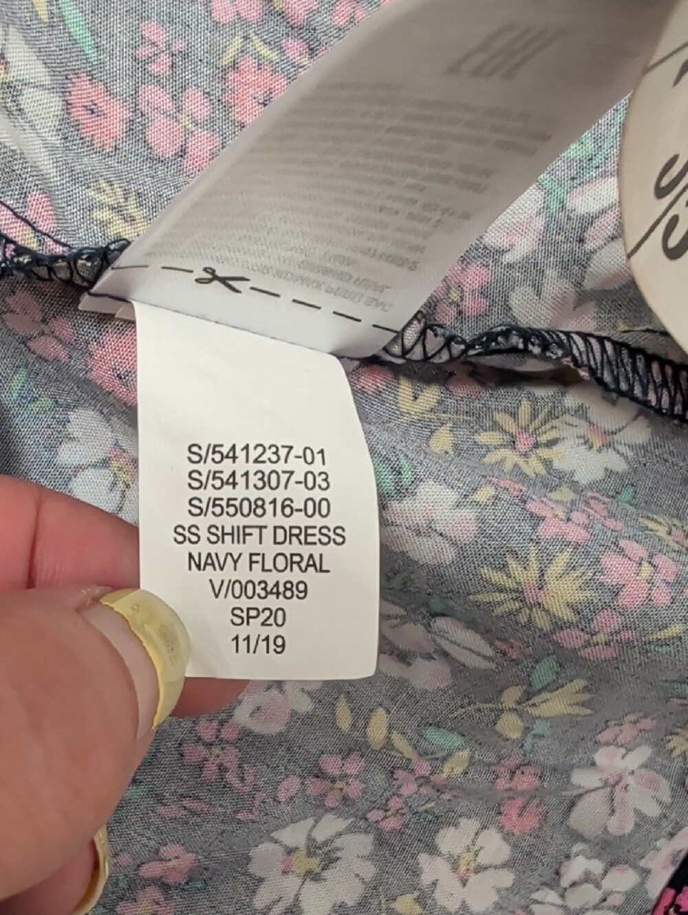 GAP Women's NWT Black Floral Rayon V-Neck Dress with Pockets Size S - Picture 14 of 14